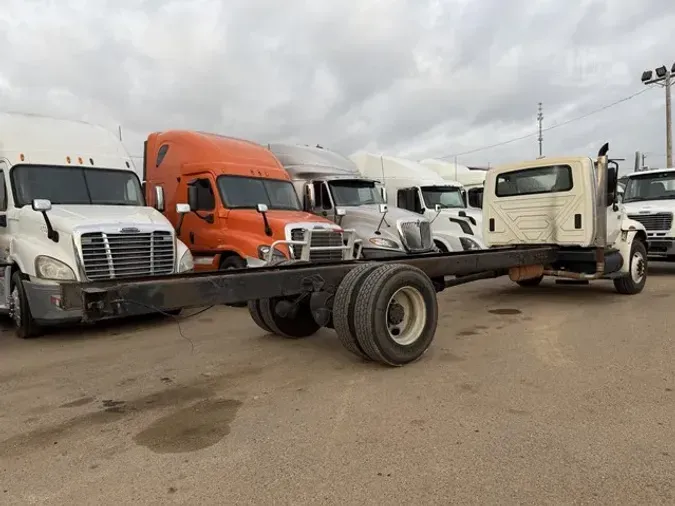 2005 INTERNATIONAL DURASTAR 4300