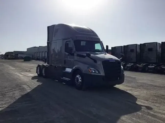 2024 Freightliner Cascadia656cc4680c104dafe1de04bd9f002058