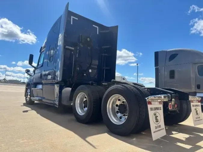 2020 Freightliner Cascadia 126656e40e953585a18b216e25915b7df2f