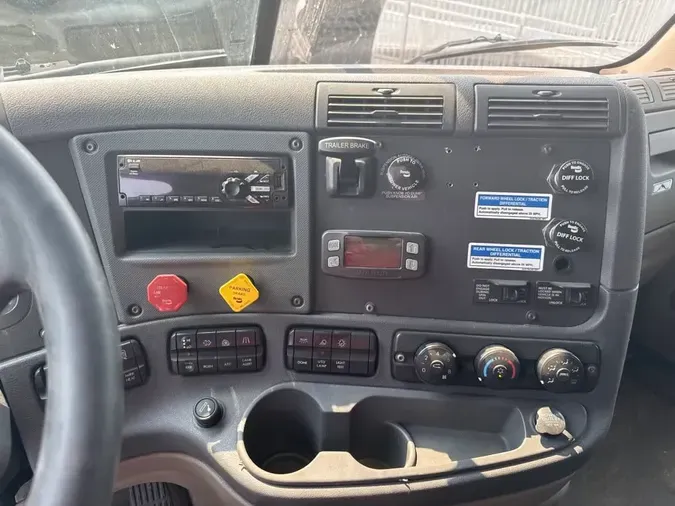 2019 FREIGHTLINER/MERCEDES CASCADIA 125656e457967e635130ebe9797814a87c5