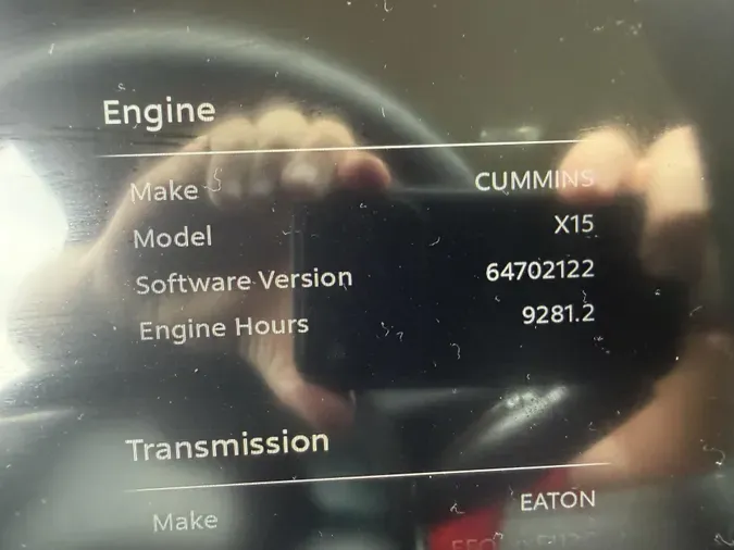 2023 Peterbilt 579