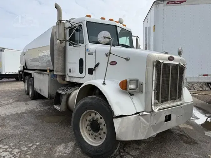 2003 PETERBILT 357