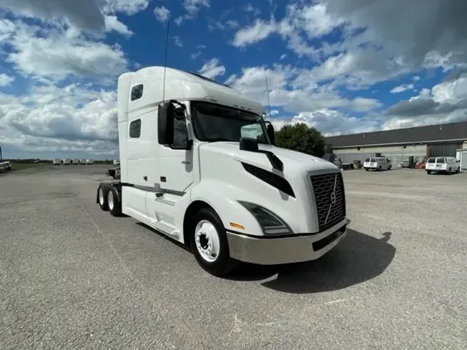 2019 VOLVO VNL64T760