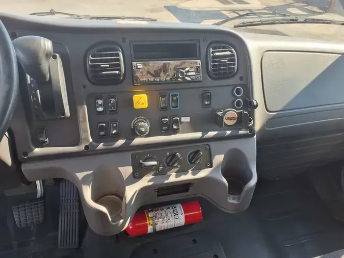 2020 FREIGHTLINER/MERCEDES M2 106