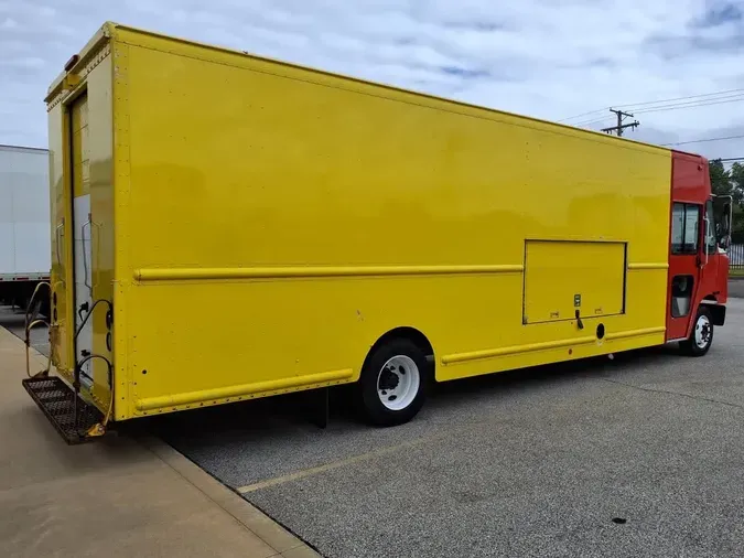 2017 FRTLR CUSTOM CHASSIS CORP MT55