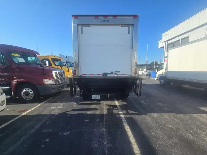 2016 FREIGHTLINER M2 106