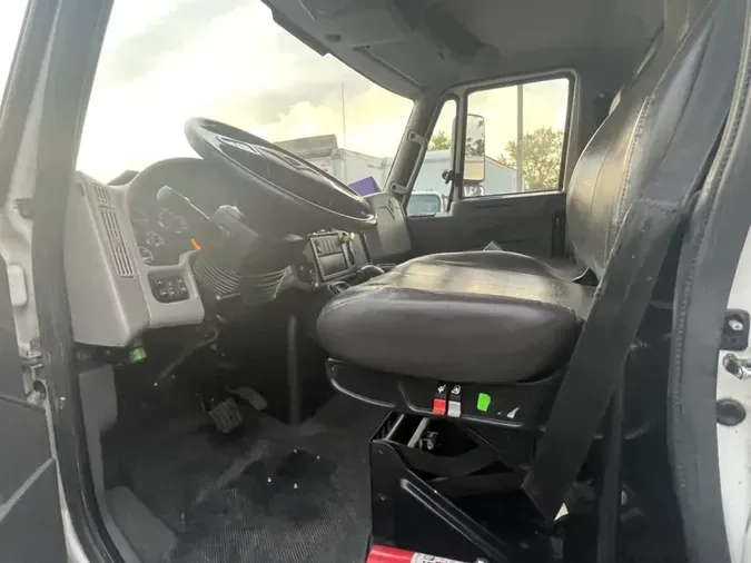 2018 NAVISTAR INTERNATIONAL 4300 LP