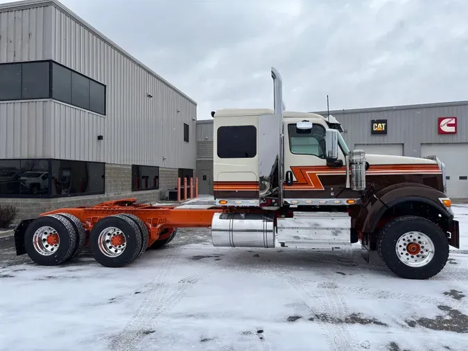 2026 International HX520 SLEEPER657be7050c6ff23063a4f6be0263f38c