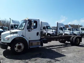 2017 FREIGHTLINER/MERCEDES M2 106