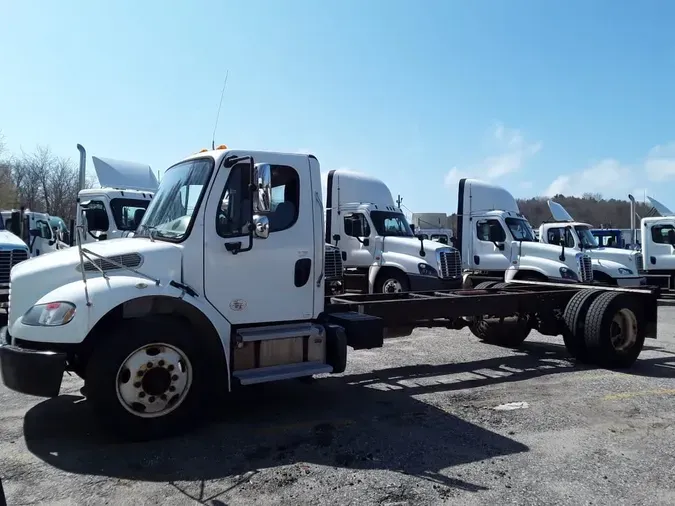 2017 FREIGHTLINER/MERCEDES M2 106657f82d6ead7efb5f977ea1ab497326d