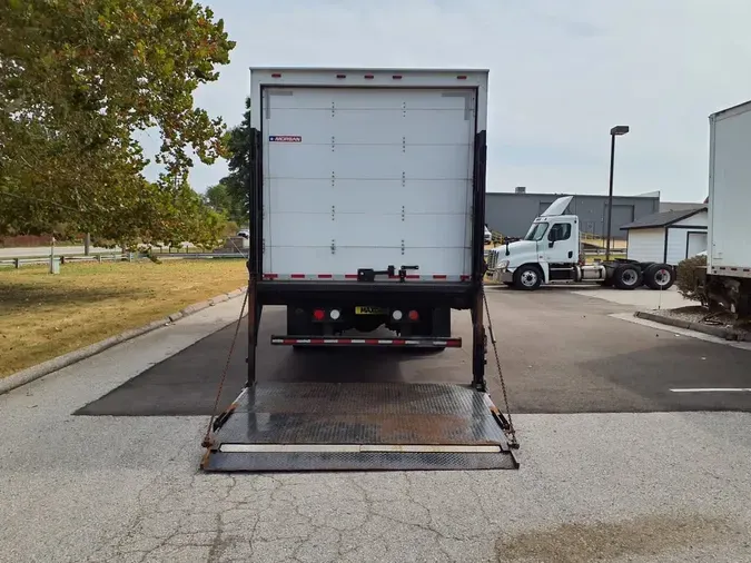 2019 FREIGHTLINER M2 106