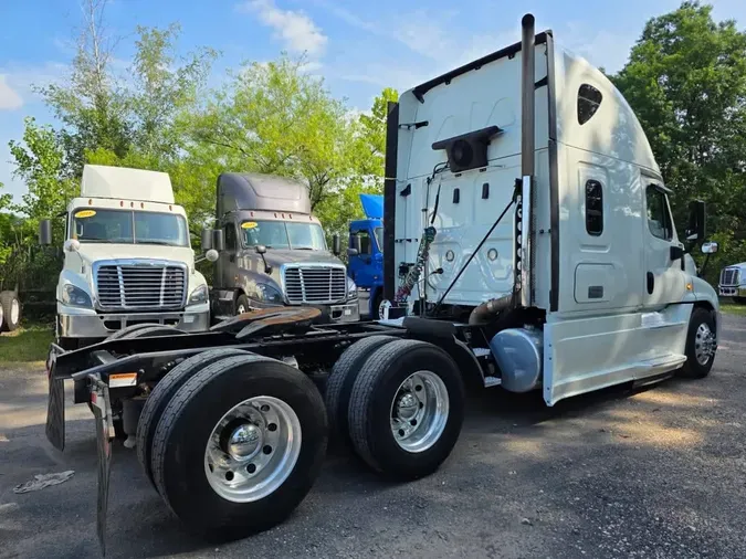 2020 FREIGHTLINER CASCADIA 125