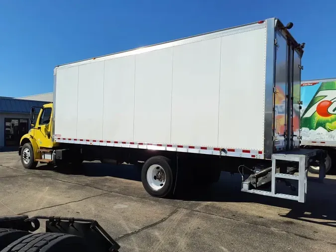 2016 FREIGHTLINER/MERCEDES M2 106