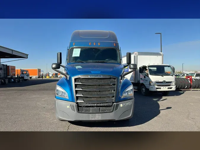 2024 Freightliner Cascadia6594b9fc1f2ec56bb2a244094daff900
