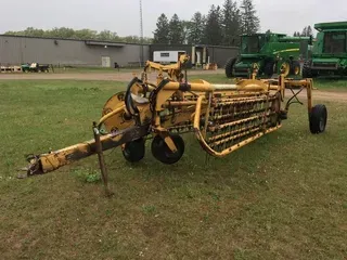 2015 Vermeer R23 Twin Rake