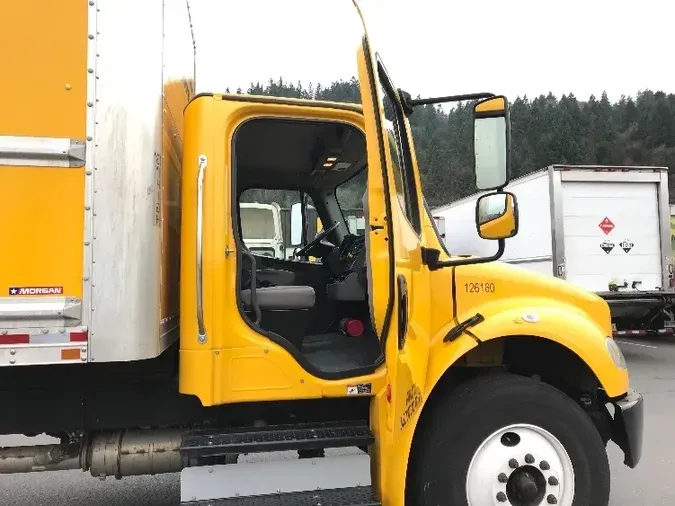 2016 FREIGHTLINER M2