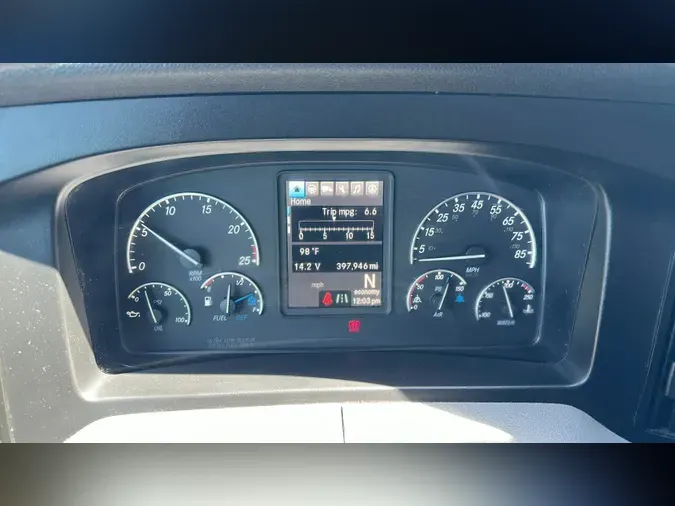 2020 Freightliner Cascadia 126