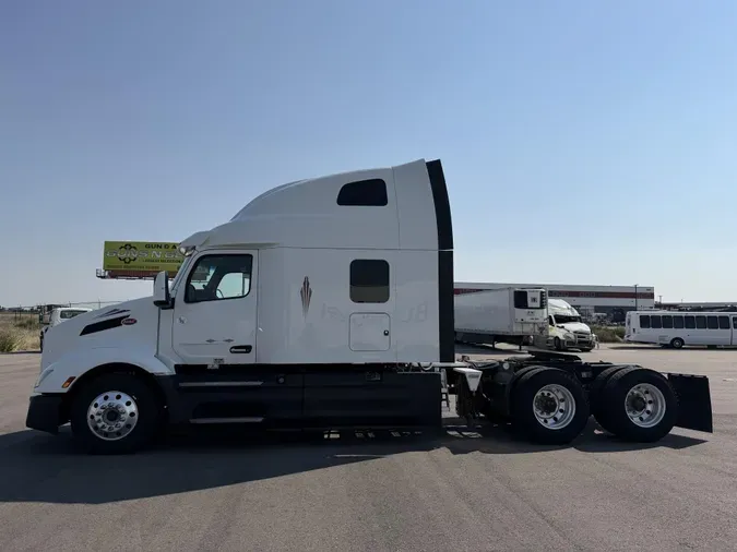 2023 Peterbilt 579659e54473be471e3ece27789e5eb812f