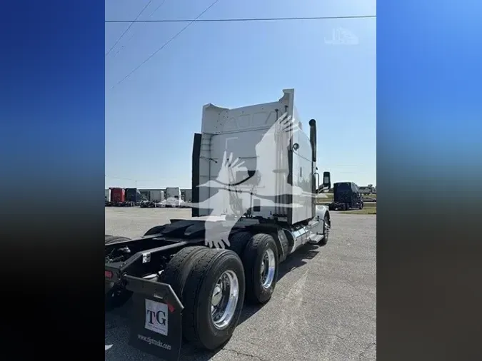 2019 PETERBILT 567