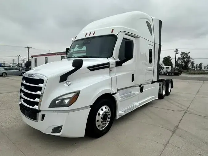 2021 Freightliner Cascadia65a026bec841ec1b4fec617487166bc8