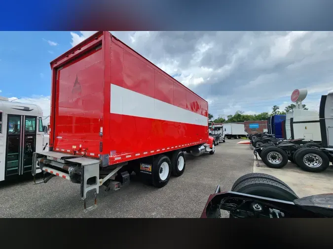 2020 Peterbilt 348