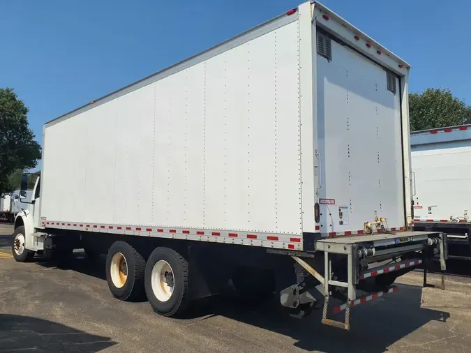 2018 FREIGHTLINER M2 106