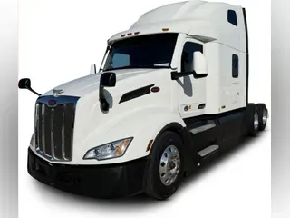 2022 Peterbilt 579