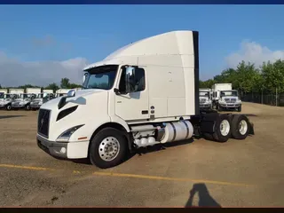 2020 VOLVO VNR62T640