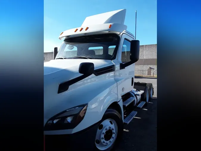 2019 FREIGHTLINER/MERCEDES NEW CASCADIA PX1266465a2ba0915bb63d0ca3c2ce8edfeb27c