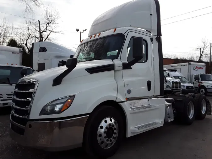2019 FREIGHTLINER/MERCEDES NEW CASCADIA PX1266465a3402a4eb05565ed4e3d9afbae68ff