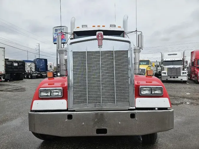 2018 KENWORTH W900