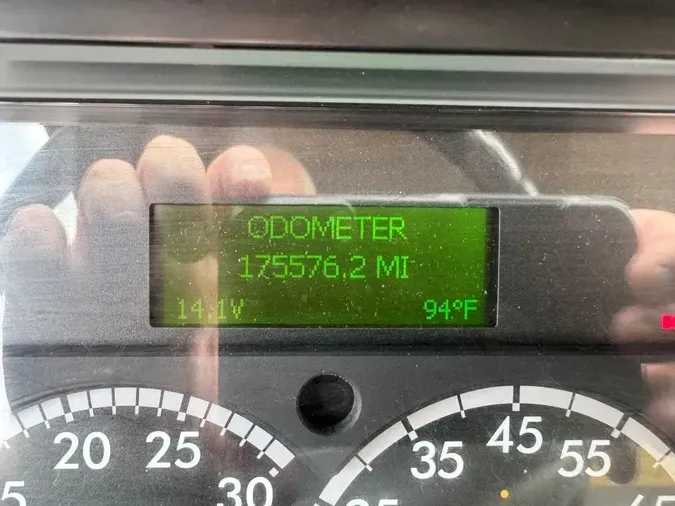 2019 Freightliner Business Class M2 106