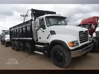 2006 MACK GRANITE CV713