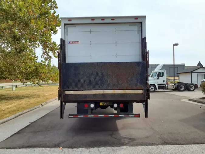 2019 FREIGHTLINER M2 106