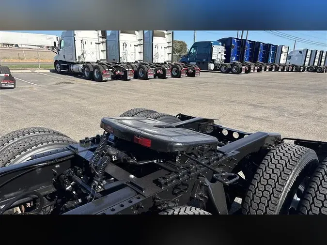 2020 INTERNATIONAL LT