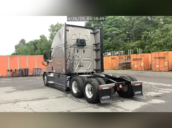 2022 Freightliner Cascadia