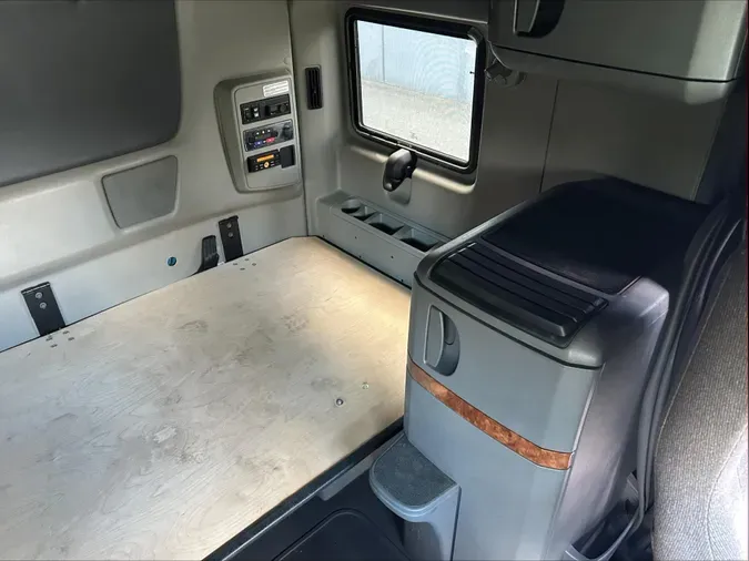 2020 International LT625