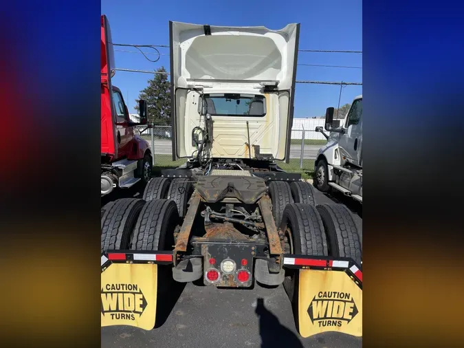 2021 International LT62565acd56bd2a888c89d5f5e7d3bb131e7