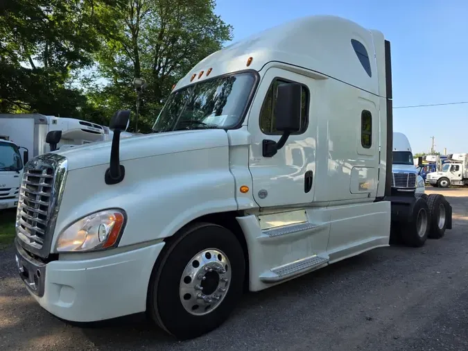 2020 FREIGHTLINER CASCADIA 12565ae2e31d595d1df76be698cf91214b7