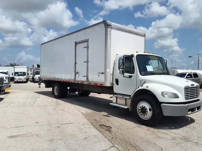 2018 FREIGHTLINER M2 106