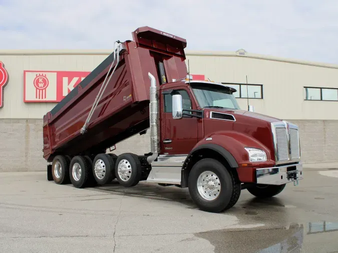 2025 Kenworth T880 Short Hood