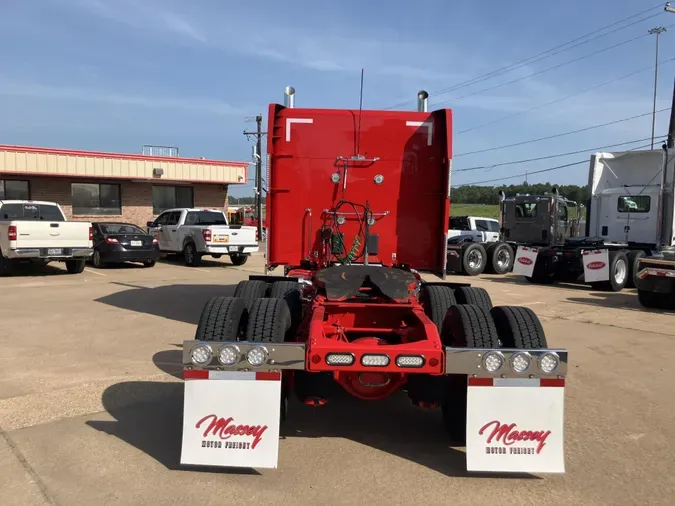 2023 Peterbilt 579
