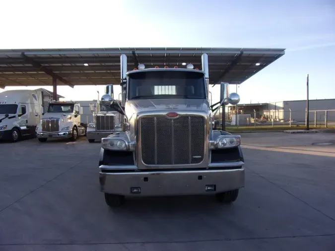 2020 Peterbilt 567