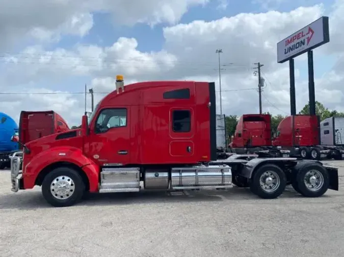 2020 Kenworth T880