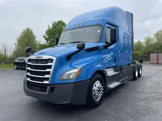 2020 FREIGHTLINER CA126