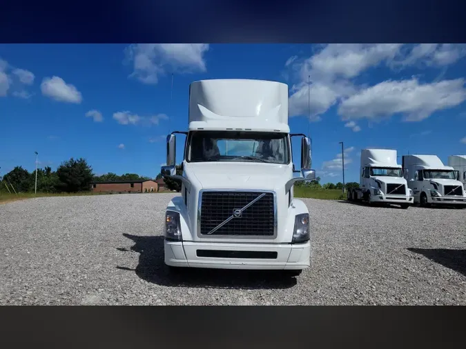 2018 Volvo VNL300