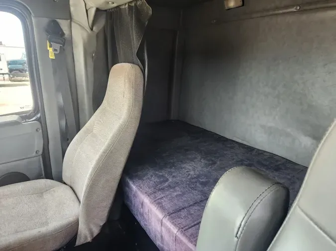 2011 WESTERN STAR 4900