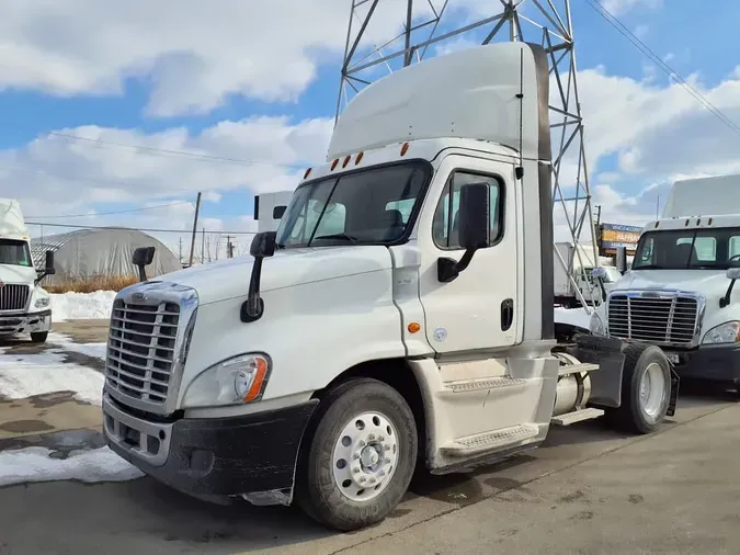 2016 FREIGHTLINER/MERCEDES CASCADIA 12565c14a31ccad7dfe882f5137fd21c5e6