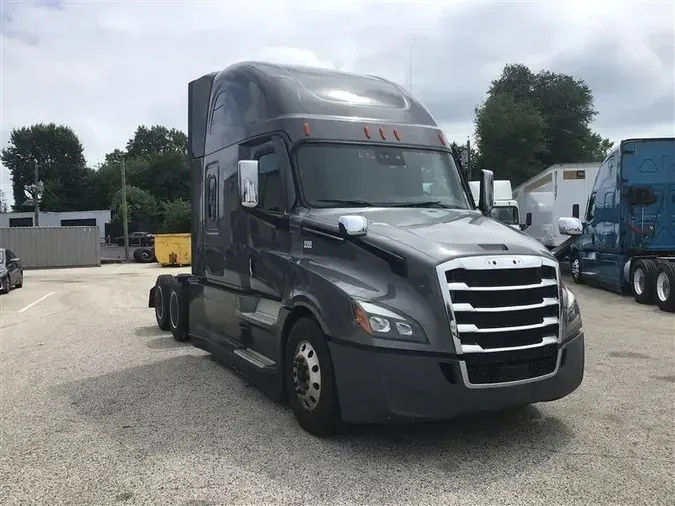 2021 FREIGHTLINER CA126