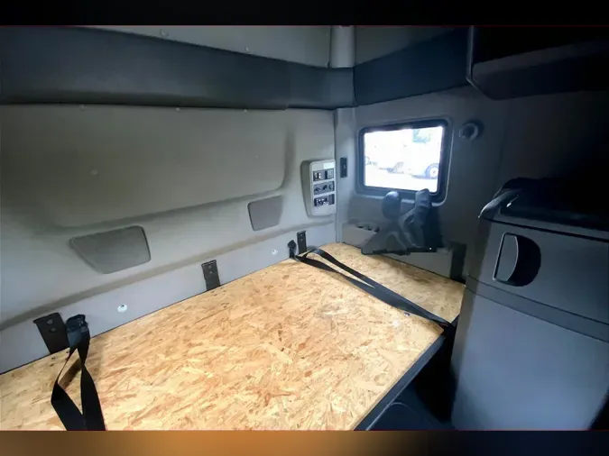 2023 INT LT625 6x465c6964f5132e36bf0b08d52f1a4ff21